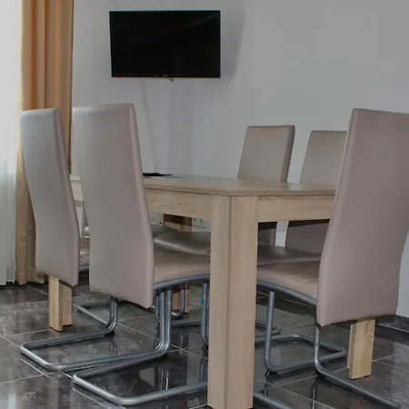 Isabel Hotel 3*