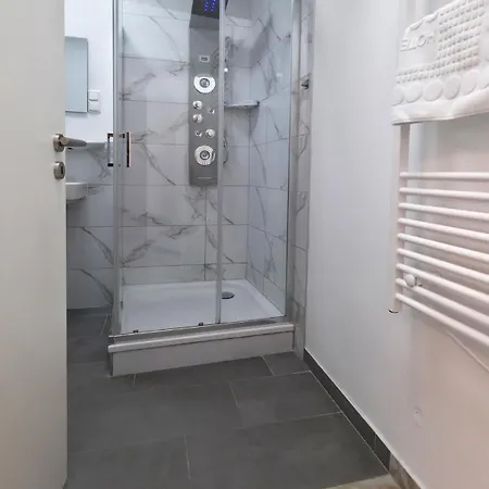 Isabel 3*